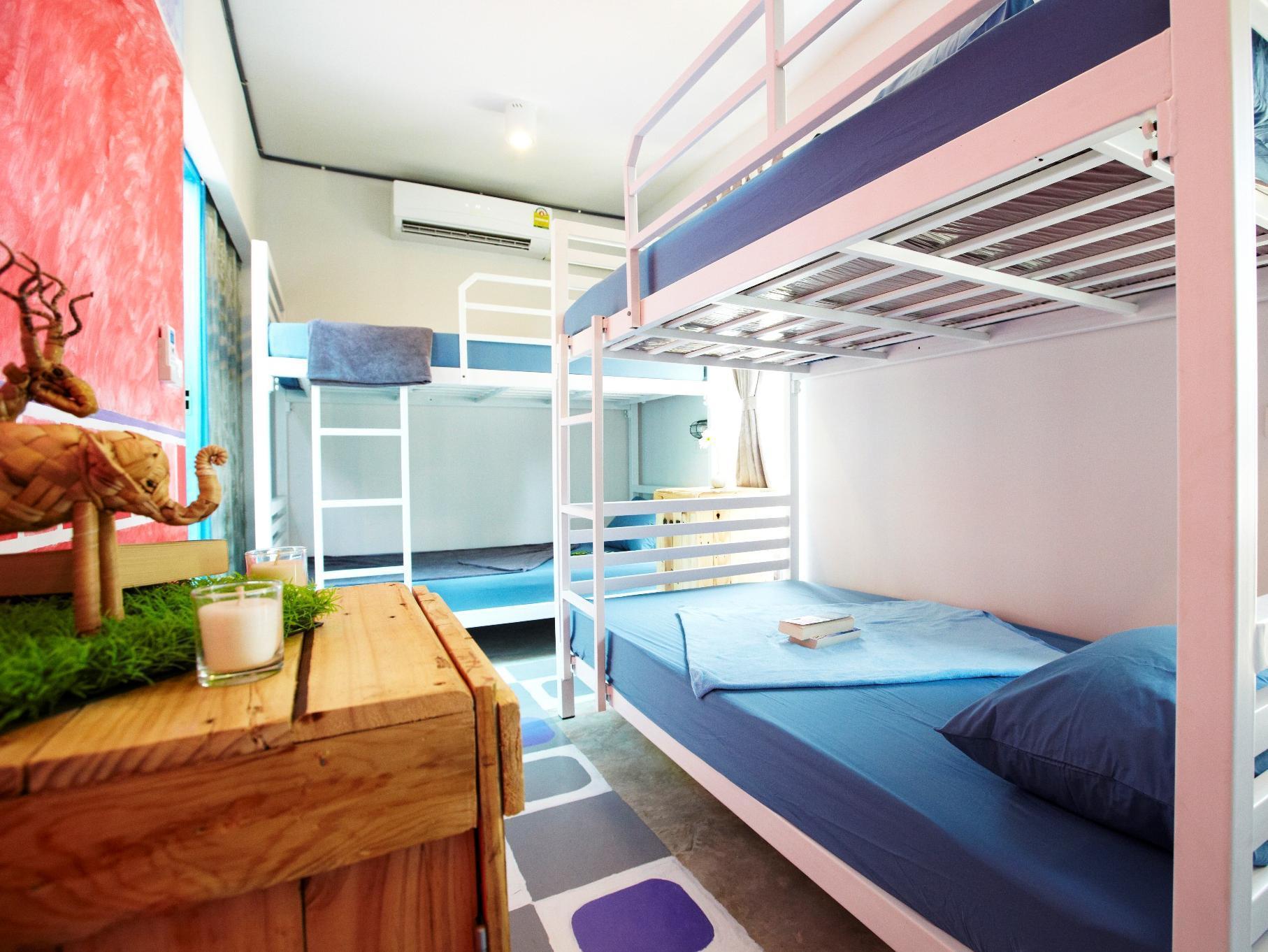 Wh Hostel Bangkok Eksteriør billede