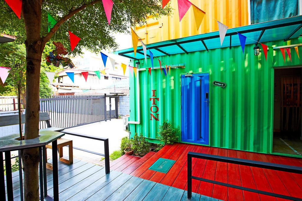 Wh Hostel Bangkok Eksteriør billede