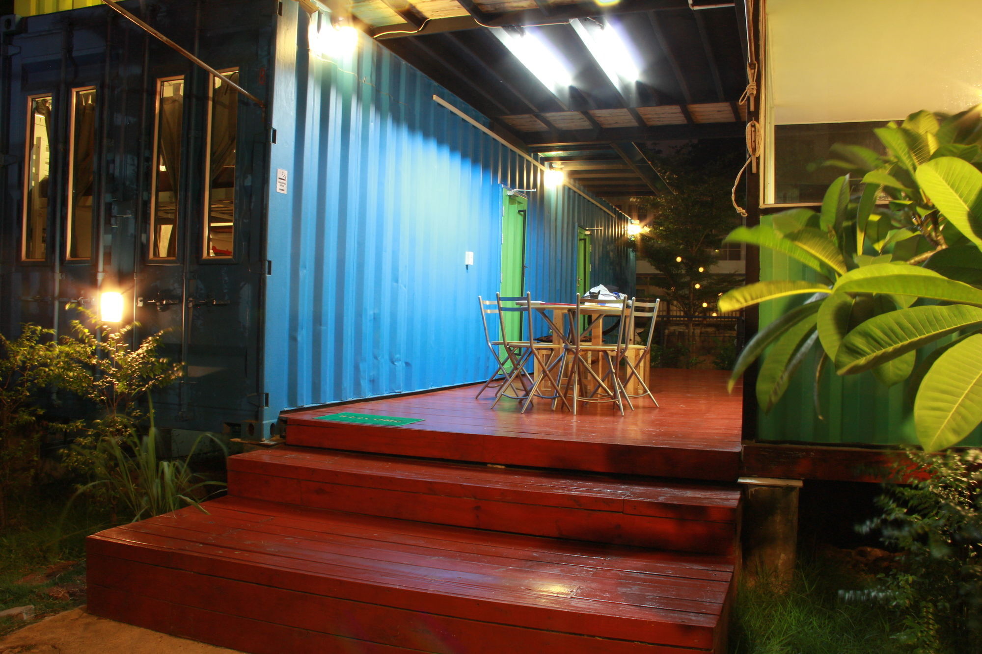 Wh Hostel Bangkok Eksteriør billede
