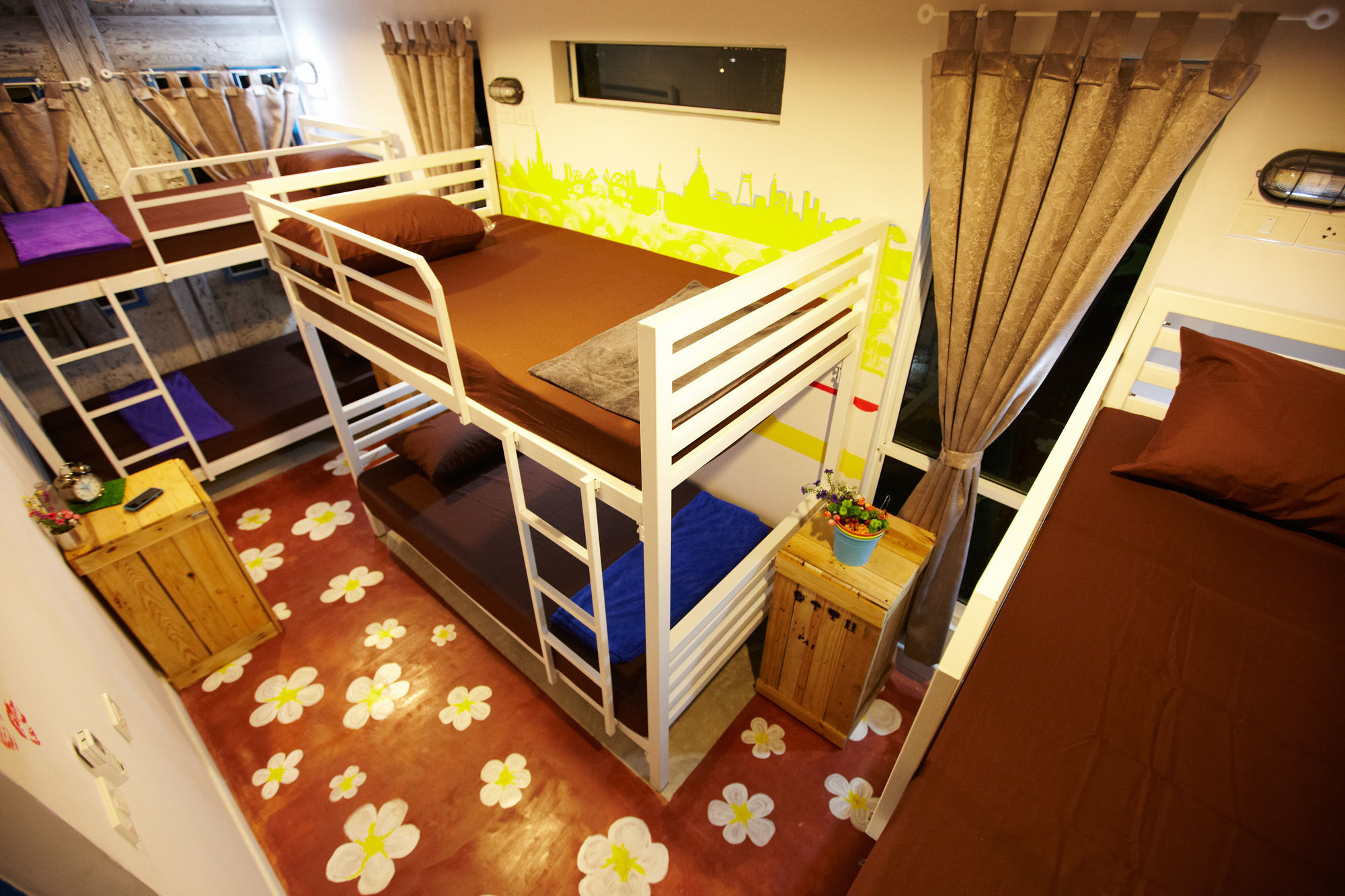 Wh Hostel Bangkok Eksteriør billede